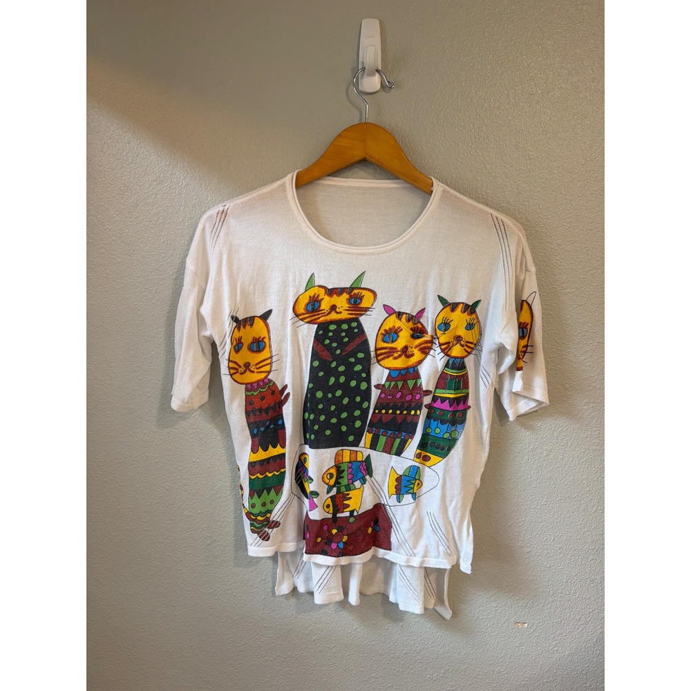 Cat Graphic Knit Top Women One Size White Artistic Whimsical Short Slv